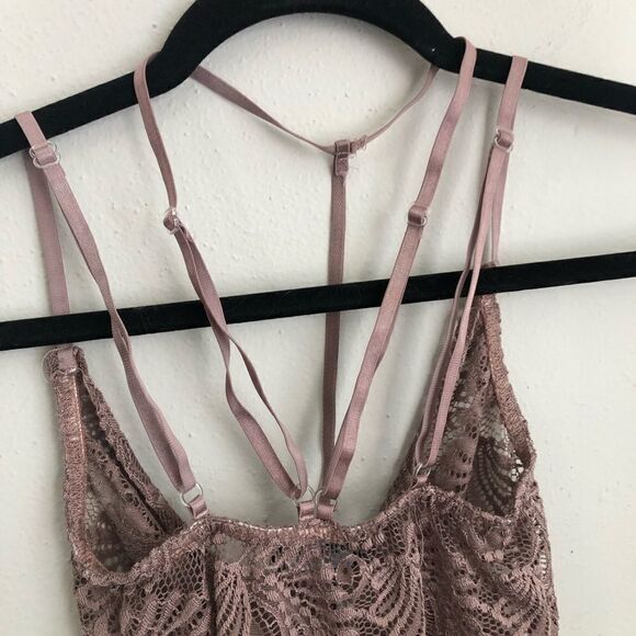 2/$30 Prettylittlething Indya Truffle Sheer Lace Choker Strap Crop Top Size US 0 - Picture 14 of 14